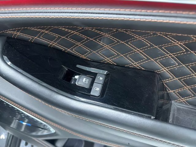 2024 Baltic Gray Metallic Clearcoat Jeep Grand Cherokee Summit Reserve 4X4 SUV