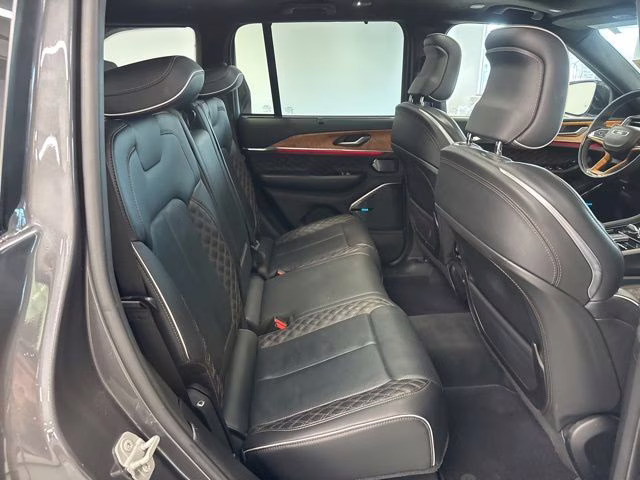 2024 Baltic Gray Metallic Clearcoat Jeep Grand Cherokee Summit Reserve 4X4 SUV