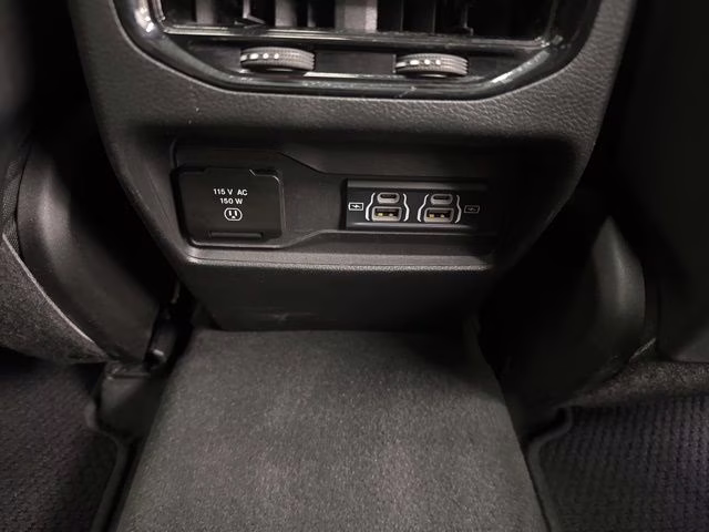 2024 Baltic Gray Metallic Clearcoat Jeep Grand Cherokee Summit Reserve 4X4 SUV