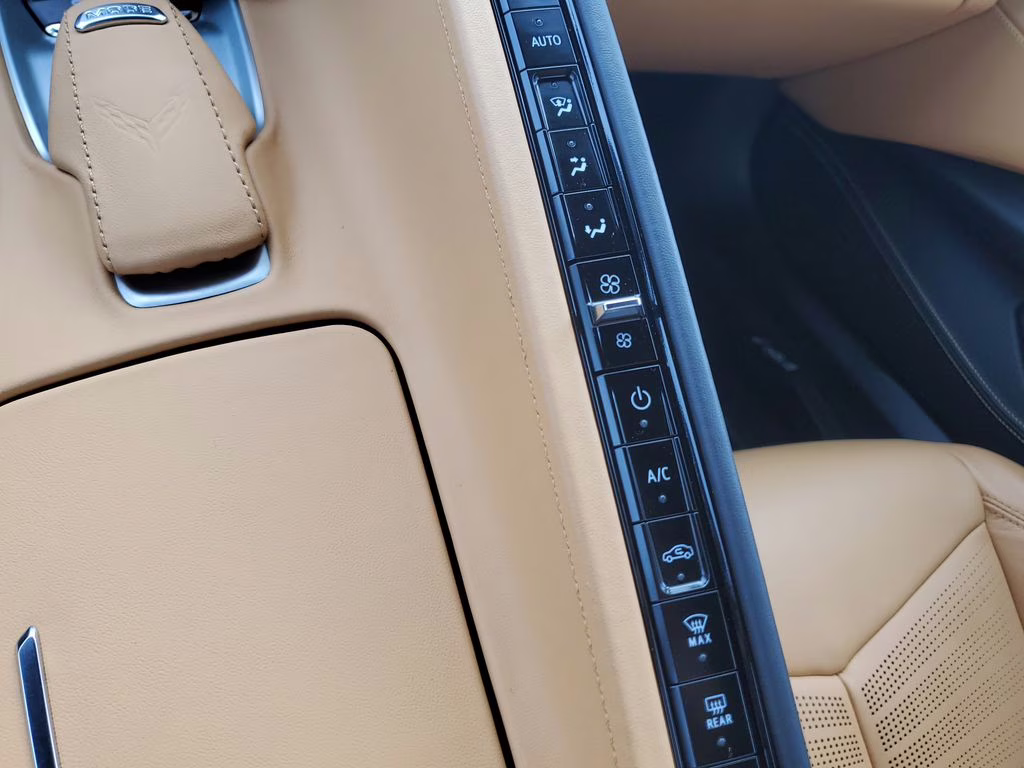 2025 Arctic White Chevrolet Corvette 3LT Convertible 1-Owner RWD Convertible