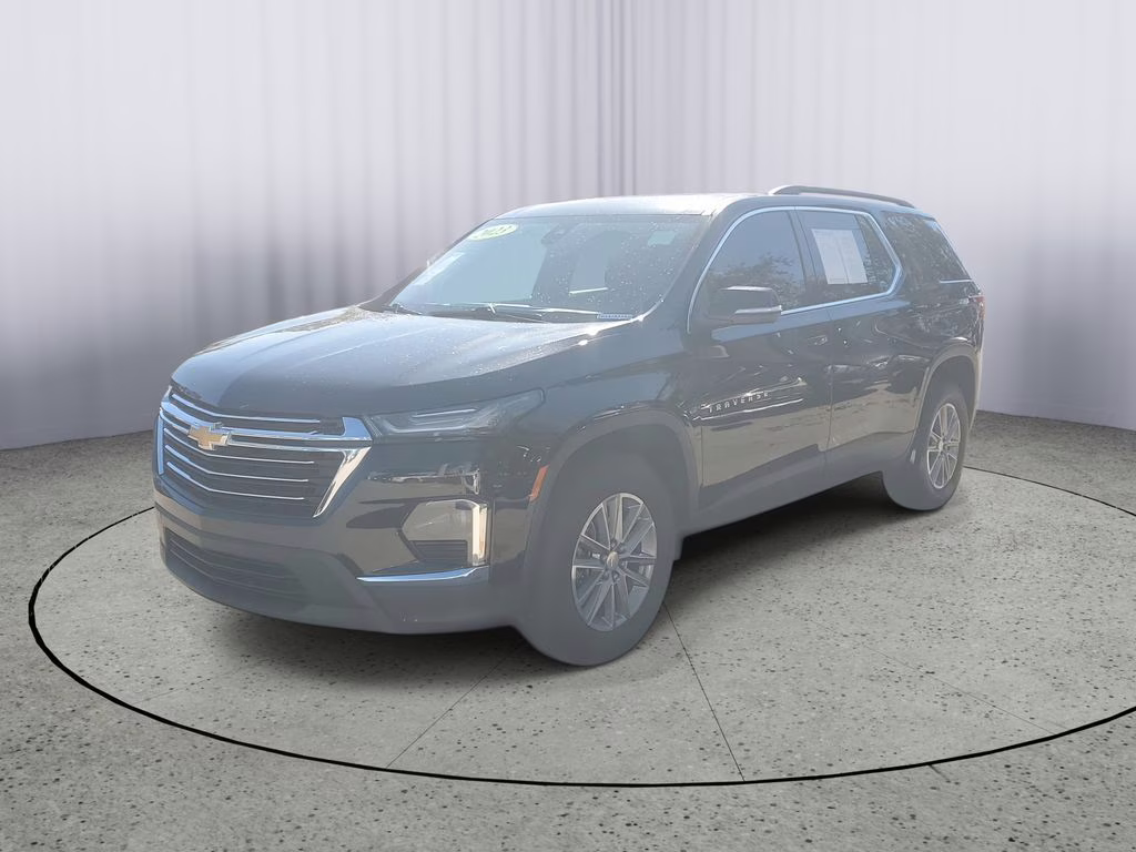 2023 Mosaic Black Metallic Chevrolet Traverse LT Cloth FWD SUV