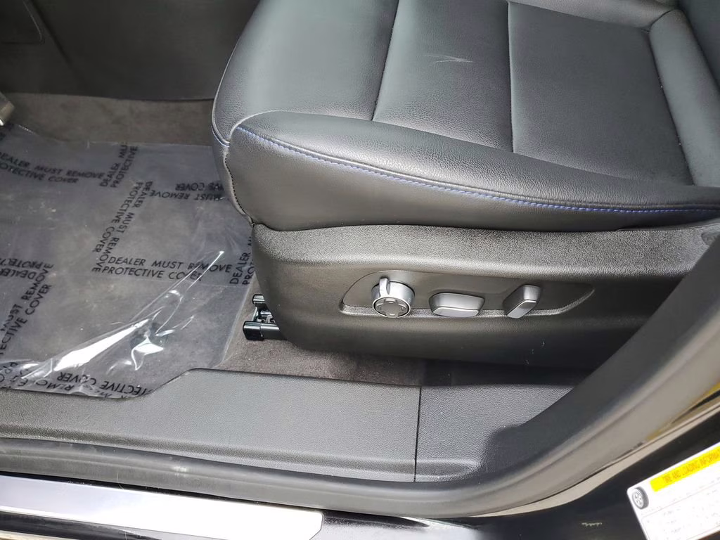 2025 Stellar Black Metallic Cadillac XT4 FWD Sport FWD SUV