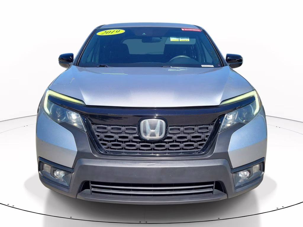 2019 Lunar Silver Metallic Honda Passport Sport FWD SUV