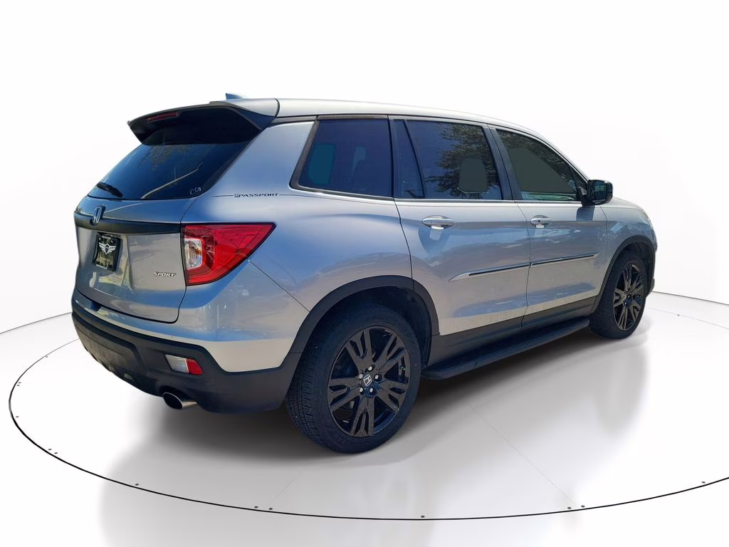 2019 Lunar Silver Metallic Honda Passport Sport FWD SUV