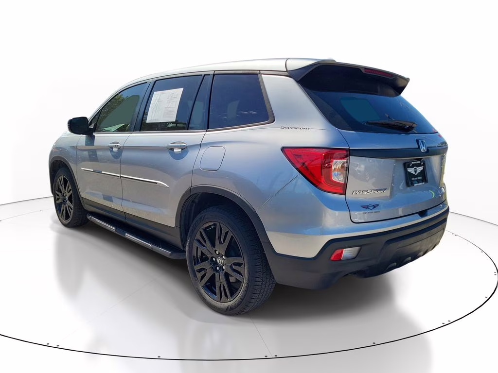2019 Lunar Silver Metallic Honda Passport Sport FWD SUV
