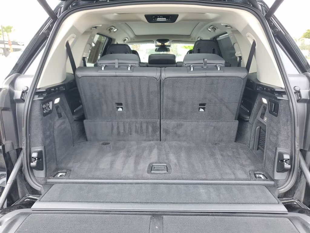 2024 Black Sapphire Metallic BMW X7 xDrive40i AWD SUV