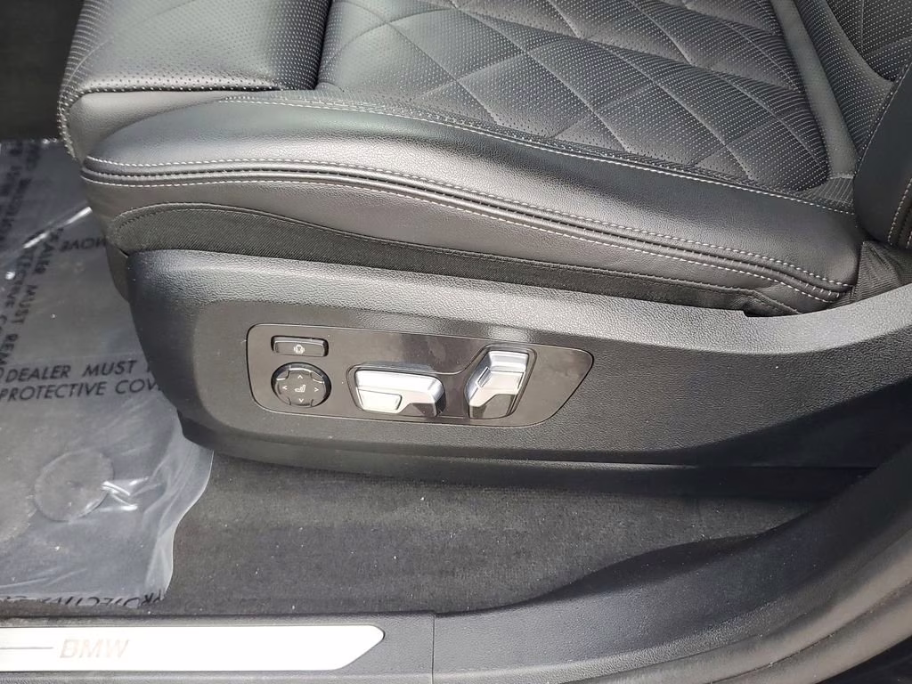 2024 Black Sapphire Metallic BMW X7 xDrive40i AWD SUV