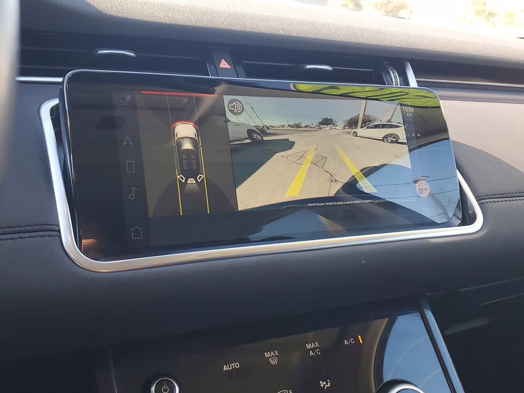 2023 Seoul Pearl Silver Metallic Land Rover Range Rover Evoque SE AWD SUV