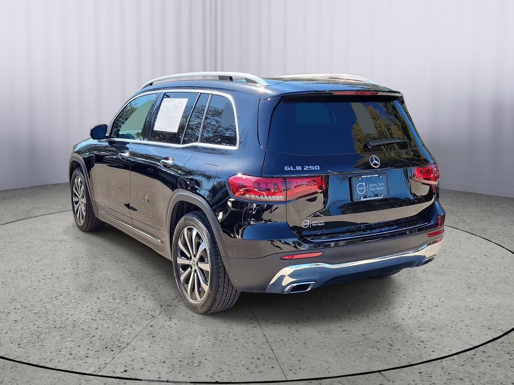 2022 Night Black Mercedes-Benz GLB 250 FWD SUV