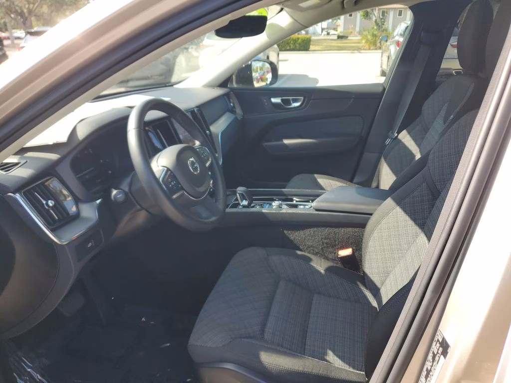 2024 Bright Dusk Metallic Volvo XC60 Core Dark Theme AWD SUV