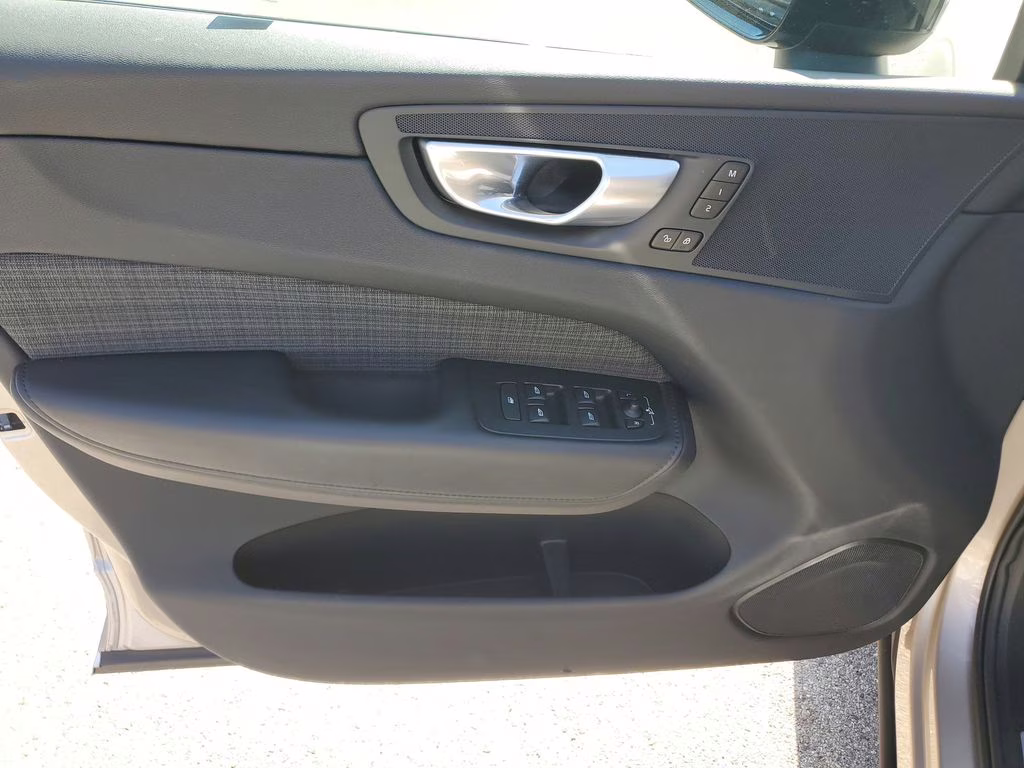 2024 Bright Dusk Metallic Volvo XC60 Core Dark Theme AWD SUV