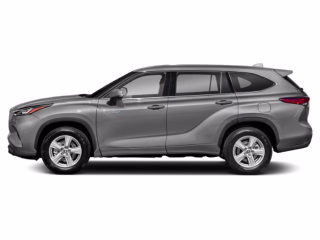 2022 Celestial Silver Metallic Toyota Highlander Hybrid XLE AWD SUV