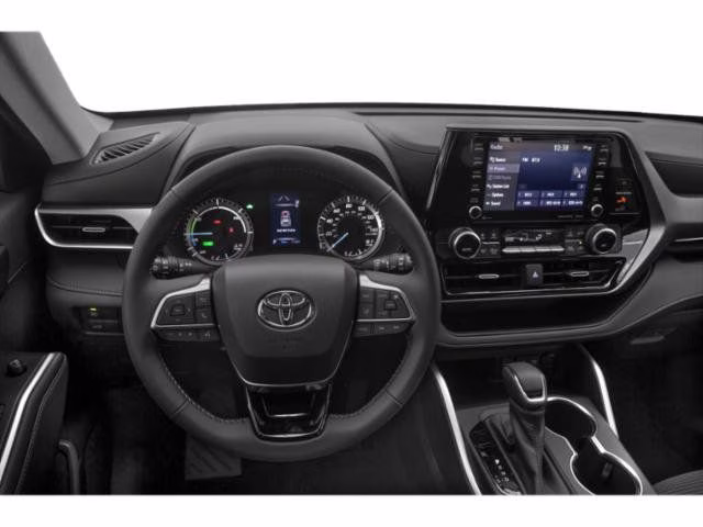 2022 Celestial Silver Metallic Toyota Highlander Hybrid XLE AWD SUV