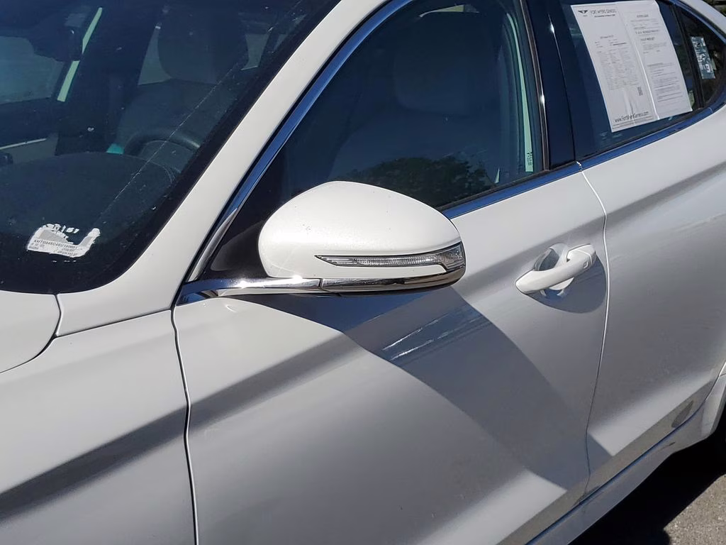 2025 Uyuni White Genesis G70 2.5T Certified RWD Sedan