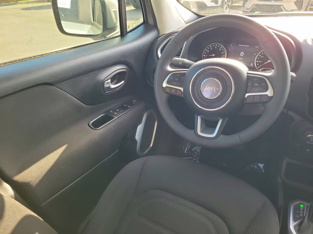 2021 Glacier Metallic Clearcoat Jeep Renegade Latitude FWD SUV