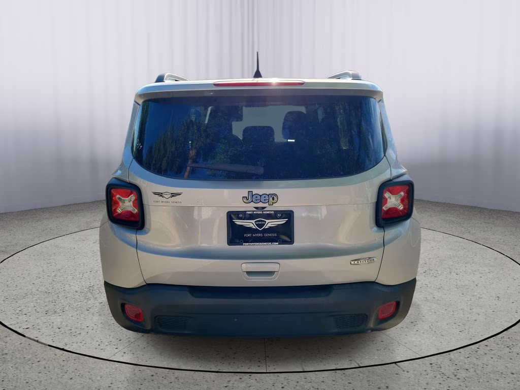 2021 Glacier Metallic Clearcoat Jeep Renegade Latitude FWD SUV