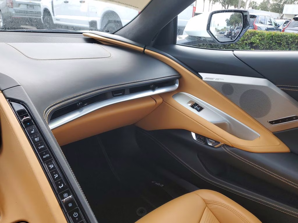 2025 Arctic White Chevrolet Corvette 3LT Convertible 1-Owner RWD Convertible