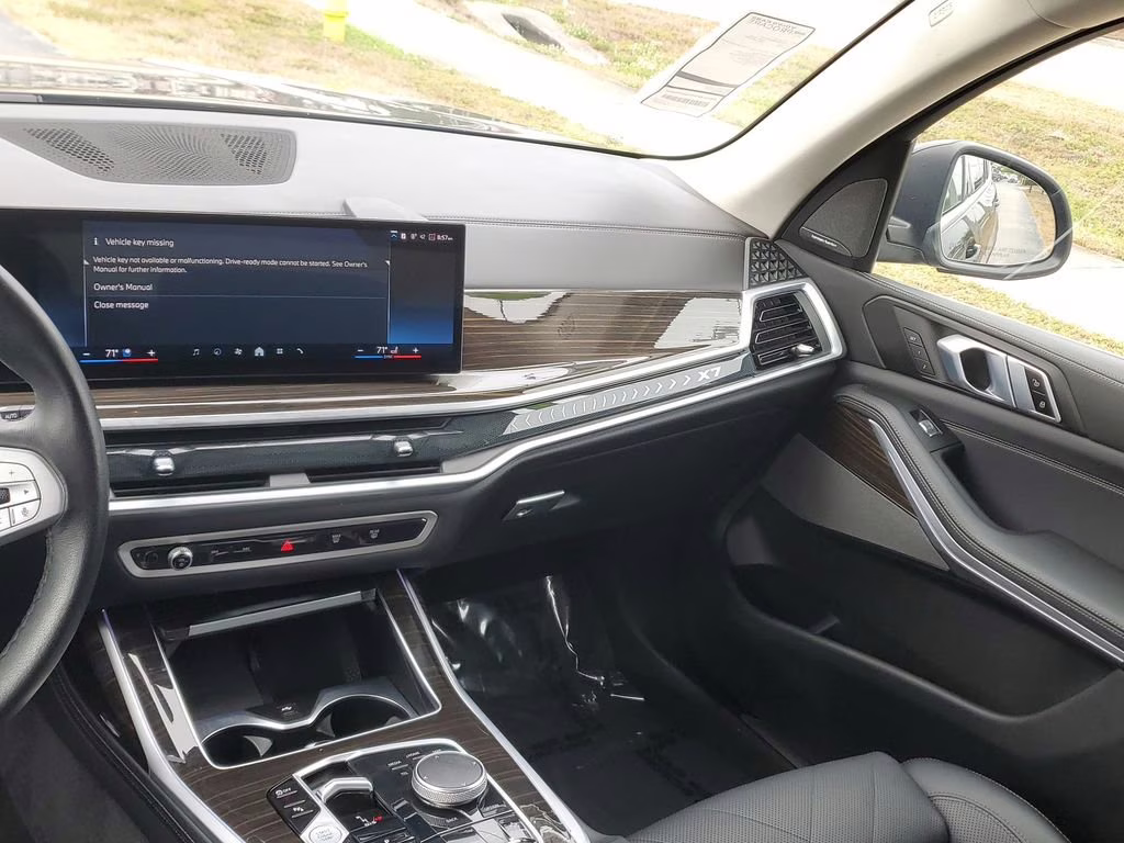 2024 Black Sapphire Metallic BMW X7 xDrive40i AWD SUV