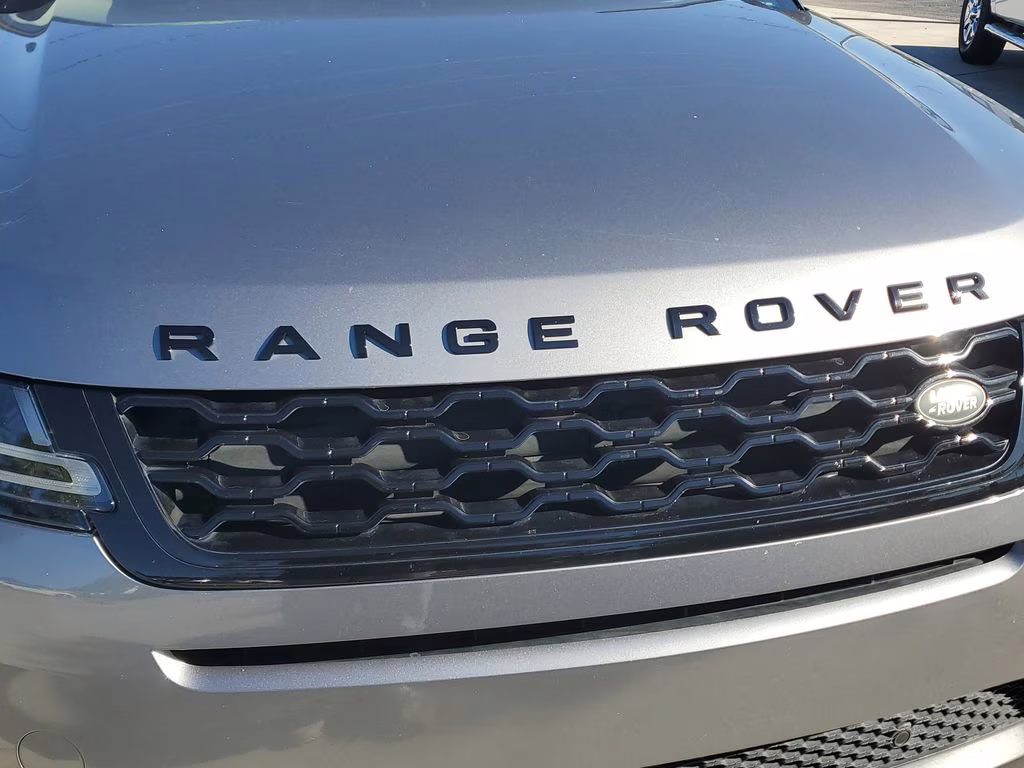 2023 Seoul Pearl Silver Metallic Land Rover Range Rover Evoque SE AWD SUV