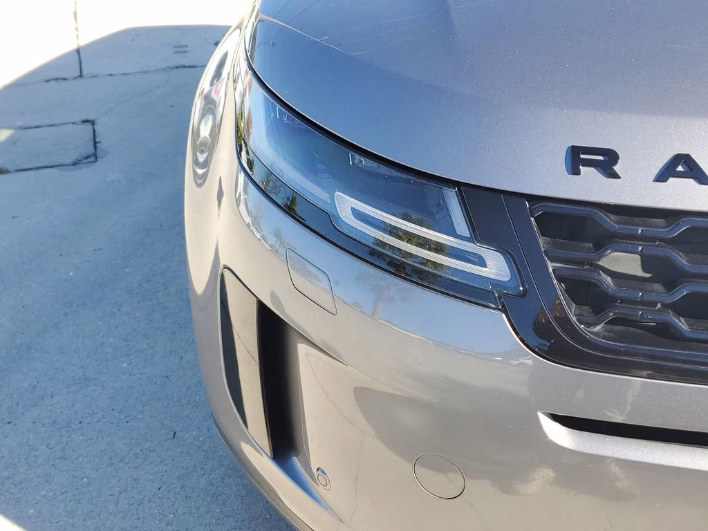 2023 Seoul Pearl Silver Metallic Land Rover Range Rover Evoque SE AWD SUV