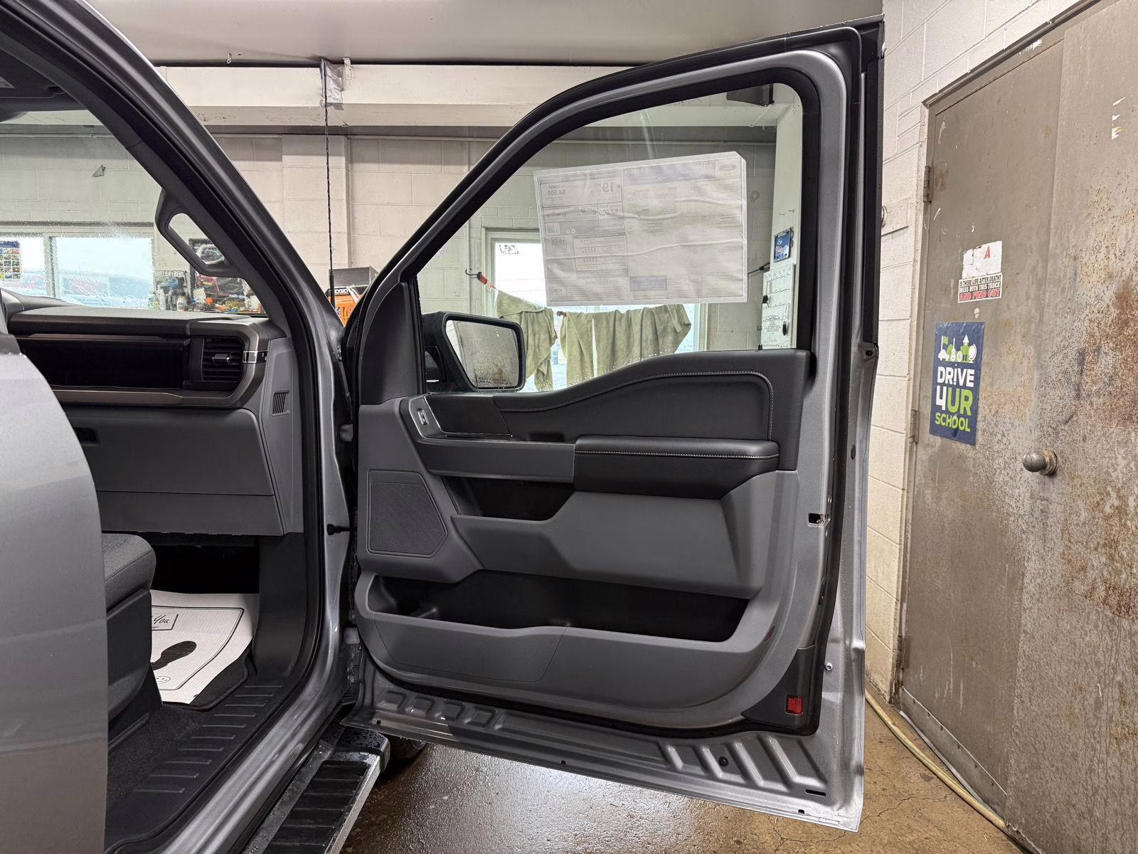 2026 Iconic Silver Metallic Ford F-150 XLT 4X4 Truck