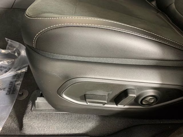 2026 Silver Zynith Jeep Grand Cherokee L Altitude 4X4 SUV