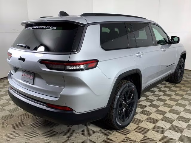 2026 Silver Zynith Jeep Grand Cherokee L Altitude 4X4 SUV