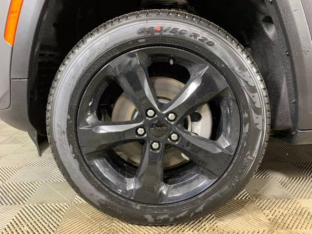 2026 Baltic Gray Metallic Clearcoat Jeep Grand Cherokee L Limited 4X4 SUV