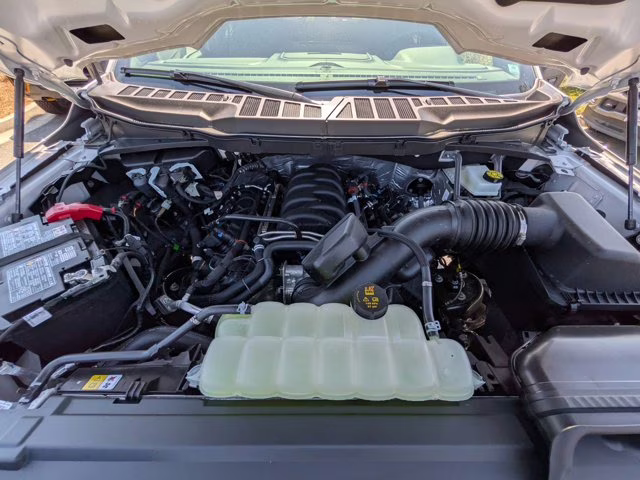 2026 Avalanche Ford F-150 XLT 4X4 Truck