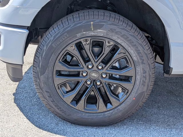 2026 Avalanche Ford F-150 XLT 4X4 Truck