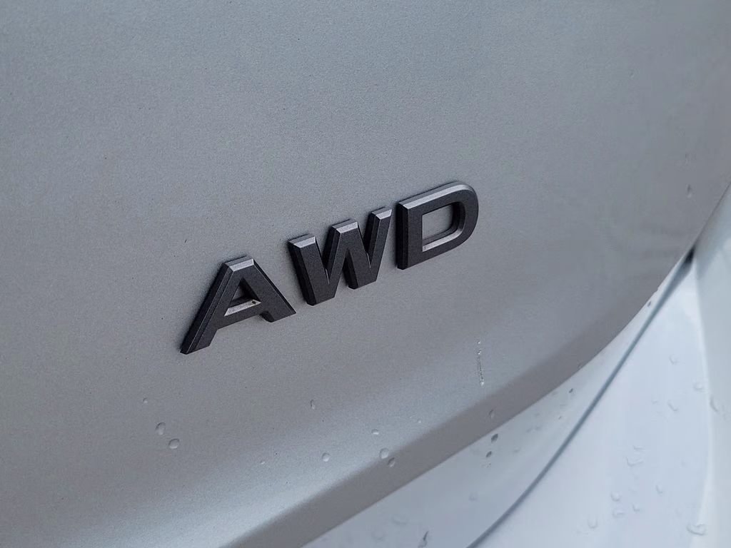 2025 Brilliant Silver Metallic Nissan Rogue S AWD SUV