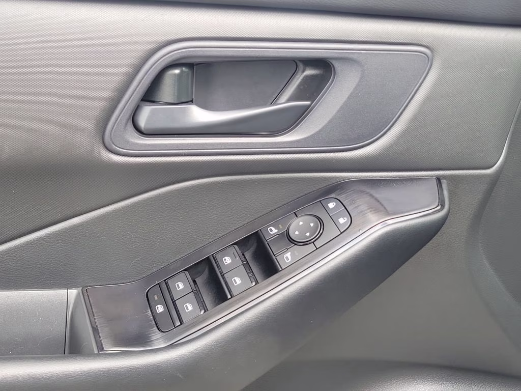 2025 Brilliant Silver Metallic Nissan Rogue S AWD SUV