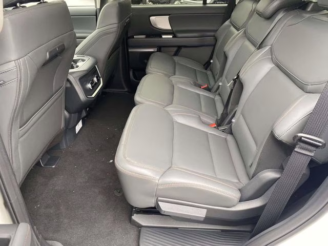 2025 Star White Metallic Tri-Coat Ford Expedition Active 4X4 SUV