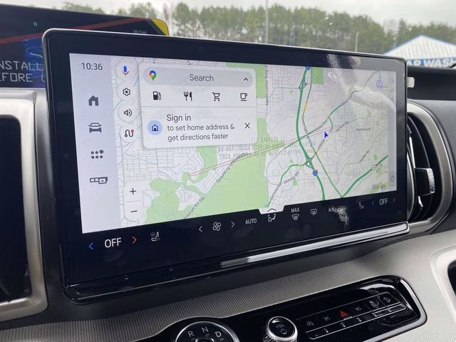 2025 Star White Metallic Tri-Coat Ford Expedition Active 4X4 SUV