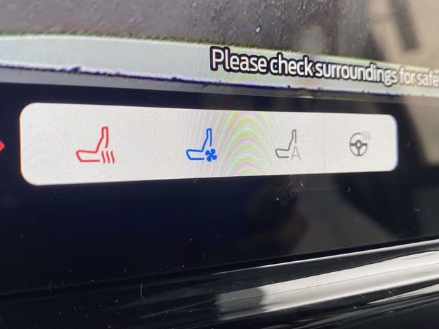 2025 Star White Metallic Tri-Coat Ford Expedition Platinum 4X4 SUV