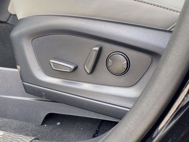 2026 Black Metallic Ford Explorer Active 4X4 SUV