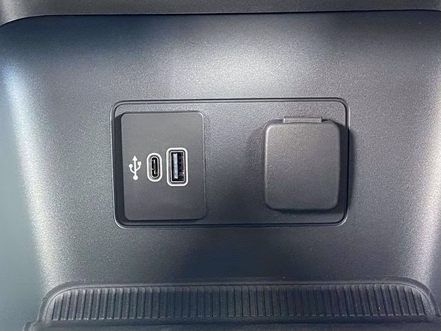 2026 Black Metallic Ford Explorer Active 4X4 SUV