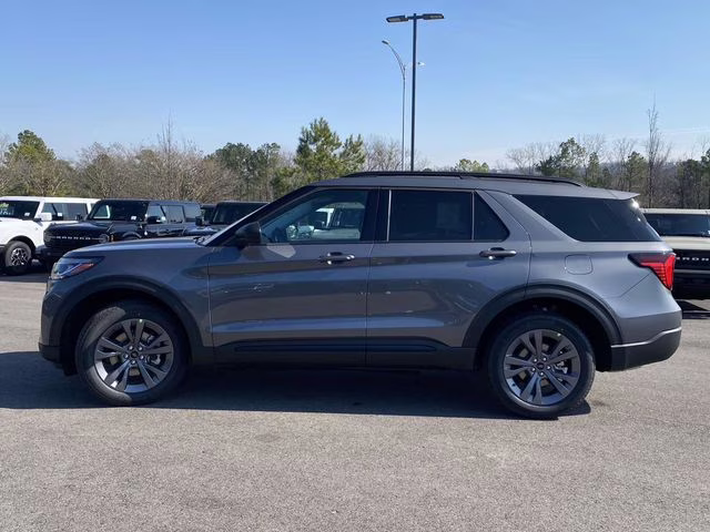2026 Gray Metallic Ford Explorer Active 4X4 SUV