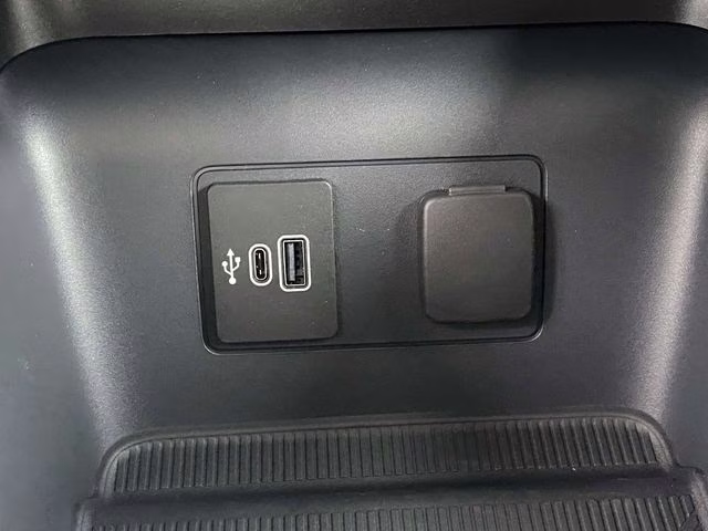 2026 Carbonized Gray Metallic Ford Explorer Active 4X4 SUV