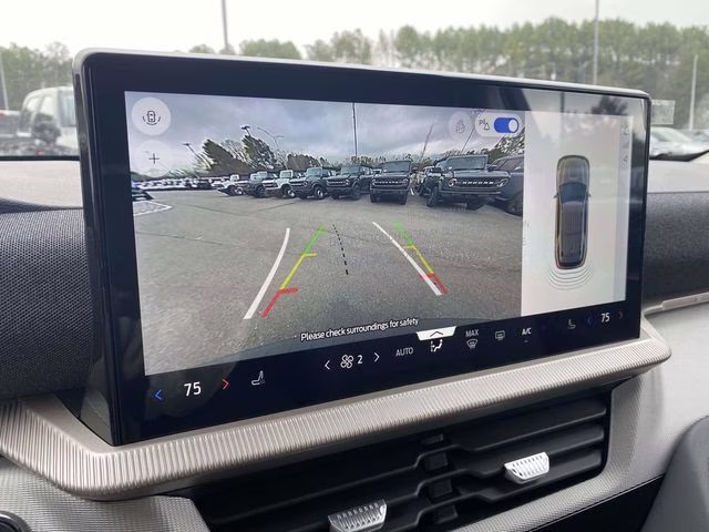 2026 White Metallic Ford Explorer Active 4X4 SUV