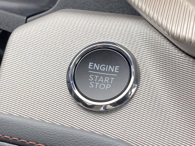 2026 White Metallic Ford Explorer Active 4X4 SUV