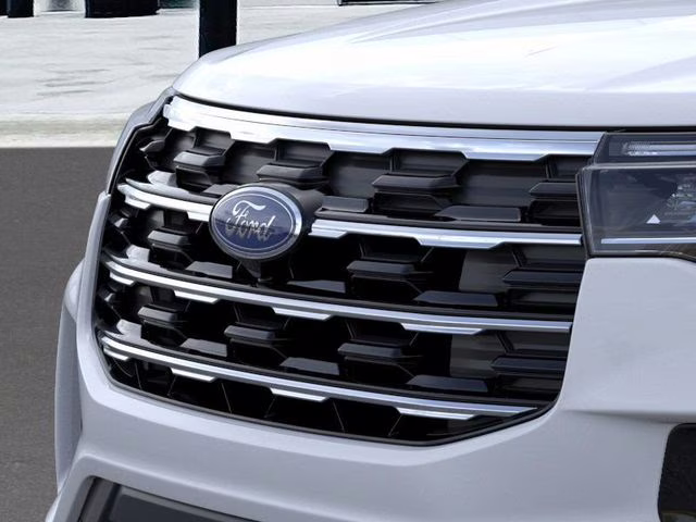 2026 Space White Metallic Ford Explorer Active 4X4 SUV
