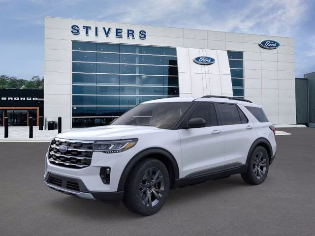 2026 Space White Metallic Ford Explorer Active 4X4 SUV