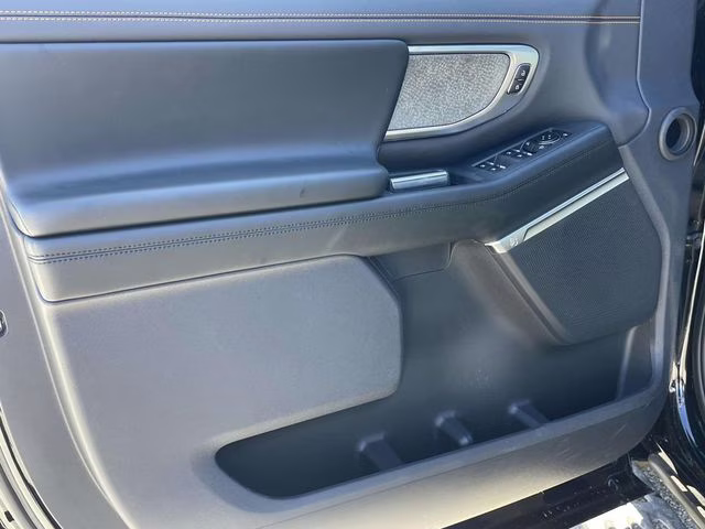 2026 Black Metallic Ford Expedition Tremor 4X4 SUV