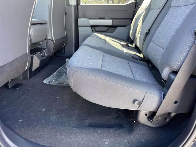 2026 Black Metallic Ford Super Duty F-250 SRW XL 4X4 Truck