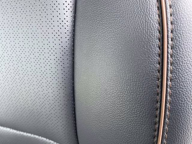 2026 White Metallic Ford Super Duty F-250 SRW Lariat 4X4 Truck