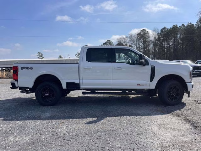 2026 White Metallic Ford Super Duty F-250 SRW Lariat 4X4 Truck