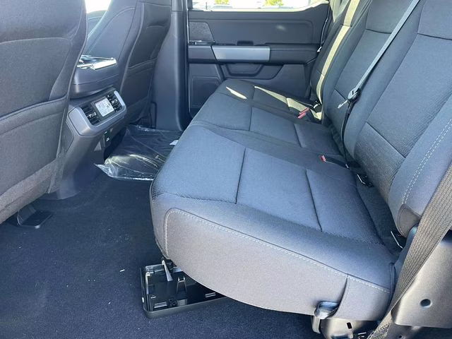 2026 Avalanche Ford F-150 XLT 4X4 Truck