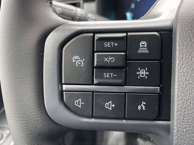 2026 Oxford White Ford F-150 Lariat 4X4 Truck