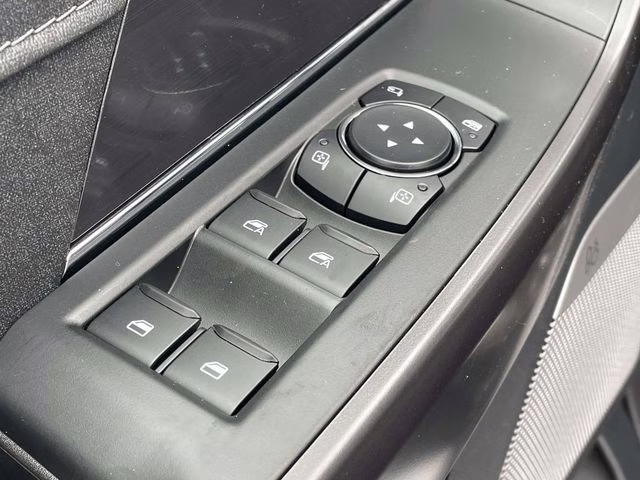 2026 Oxford White Ford F-150 Lariat 4X4 Truck